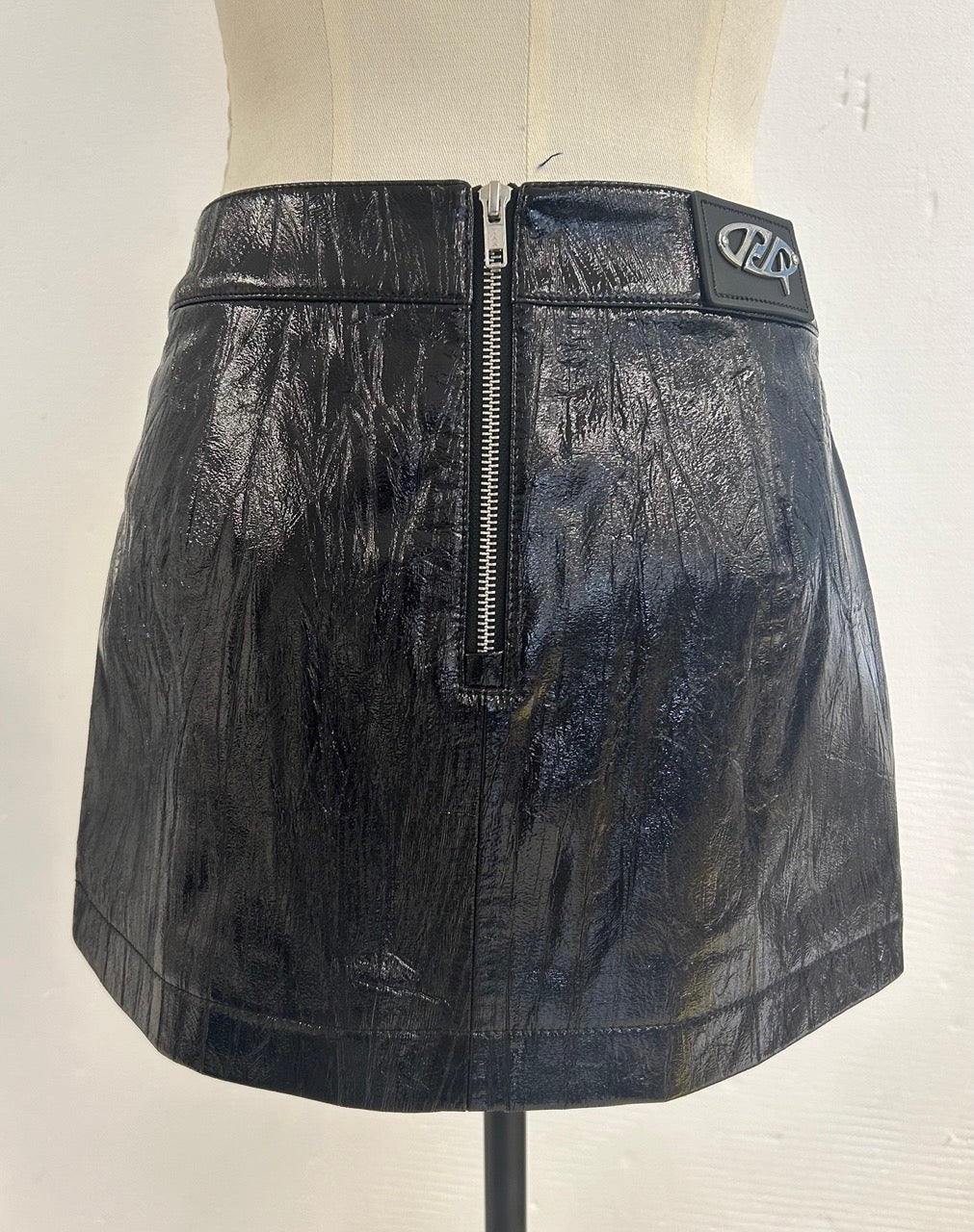 Zipper skirt